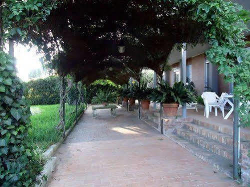 B&B Cottage Dei Consoli Sant'Agata Li Battiati ภายนอก รูปภาพ